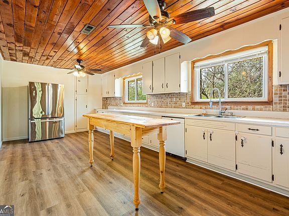 4th image of 154 Eastanollee Rd