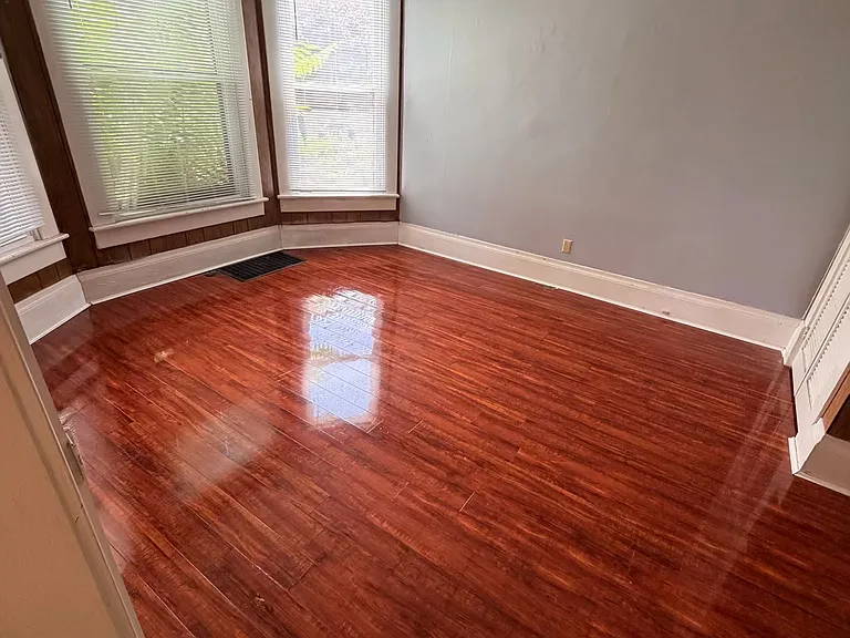 28 Oakdale Ave #1 — Photo 3