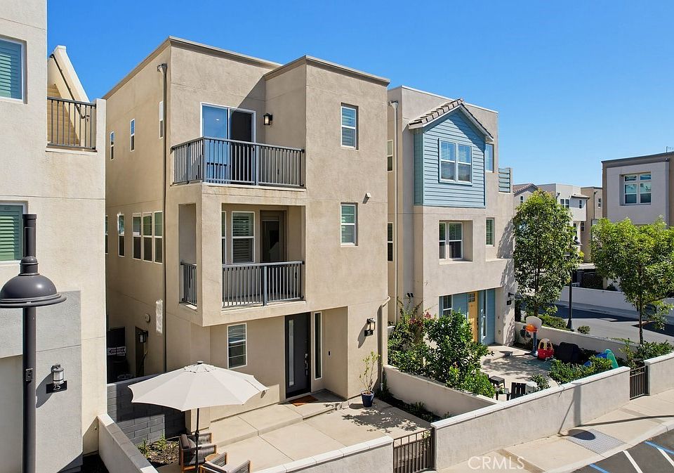 1st image of 35 Stetson Way