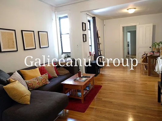 Rented by Lexington Real Estate Group | media 2