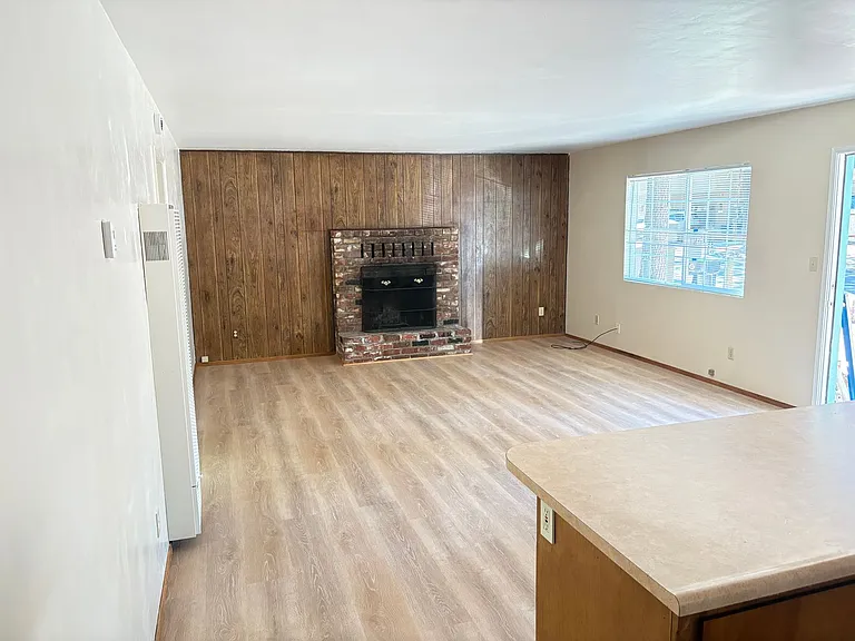769 Modesto Ave #2-4 — Photo 18