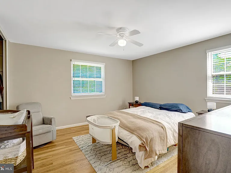 8527 Parliament Dr — Photo 32