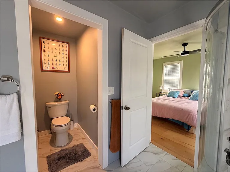 25 Marsh St — Photo 16