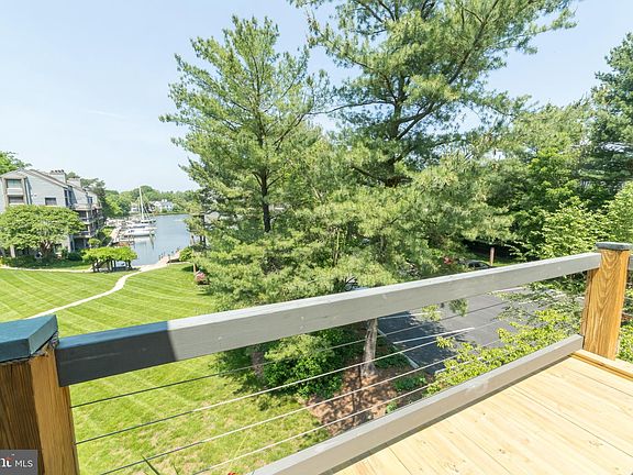 3rd image of 5 Spa Creek Lndg Unit A3