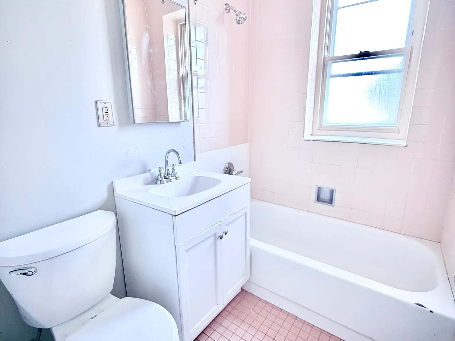 1791 Algonquin Parkway - 1 — Photo 4