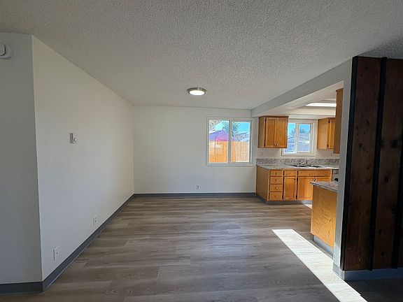 4th image of 2191 N Danebo Ave