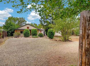 18 Camino Abajo De La Loma E, Ranchos de Taos, NM 87557