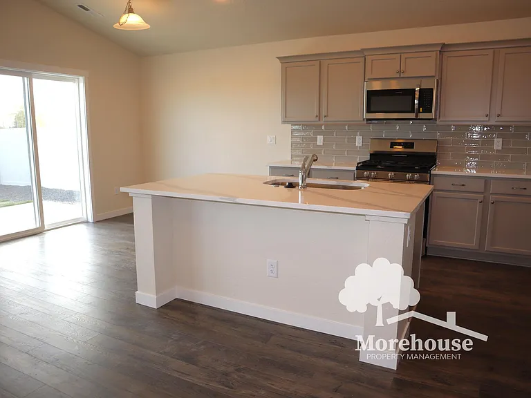 12423 Smugglers Basin St — Photo 13