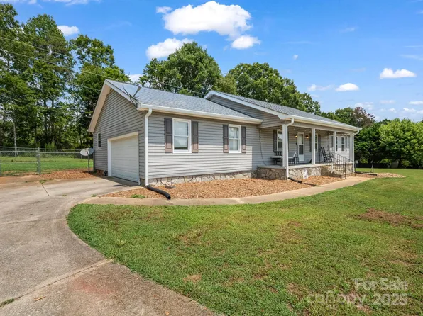 266 Asheland Dr, Ellenboro, NC 28040