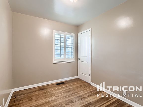 4th image of 456 E Joye St