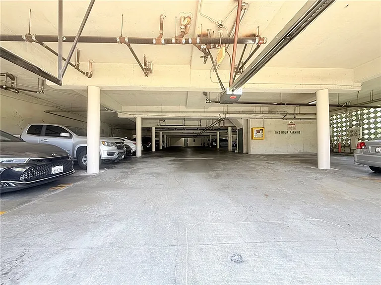 1301 S Atlantic Blvd #B424 — Photo 33