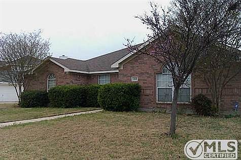 1st image of 1016 Blue Gill Ln