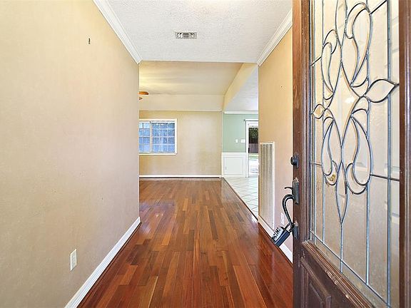 5th image of 30811 McKinney Dr