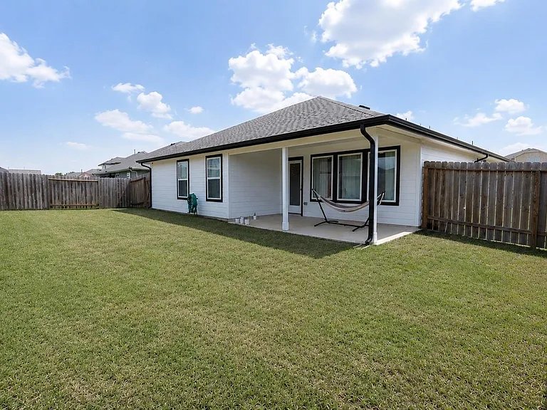 2908 Misty Elm Ln — Photo 29