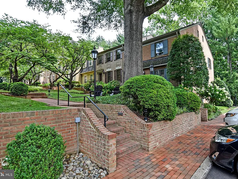 5153 Westbard Ave #15 — Photo 4