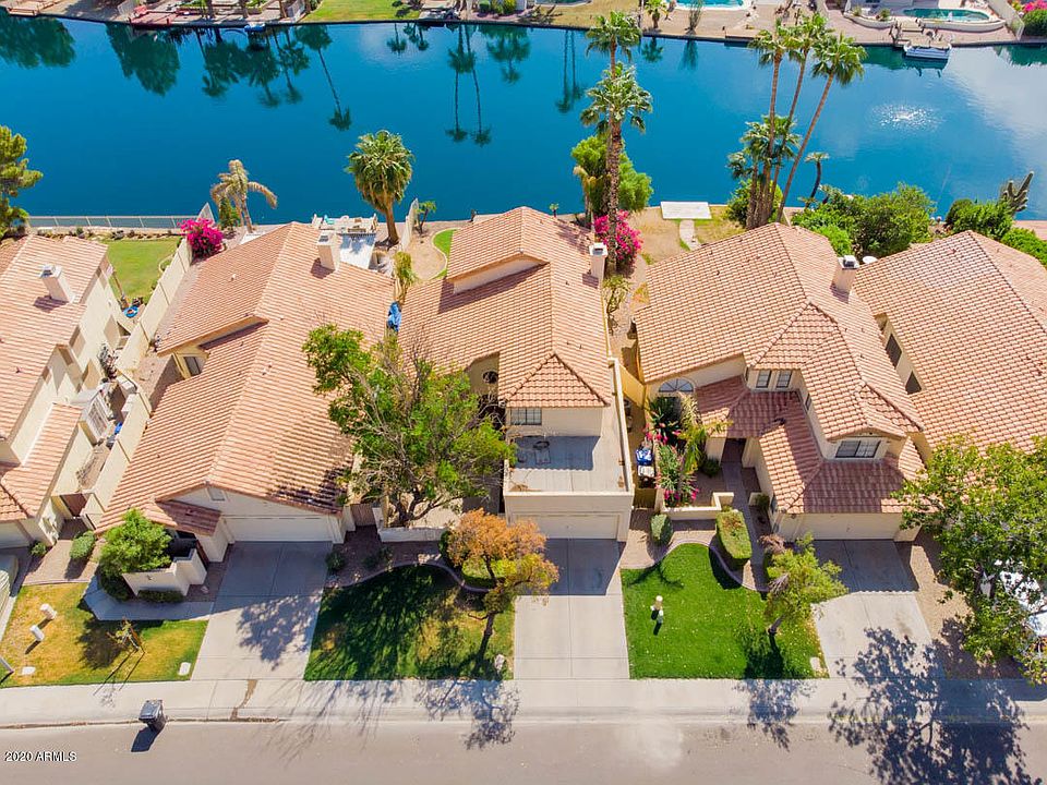 1st image of 11005 W Poinsettia Dr