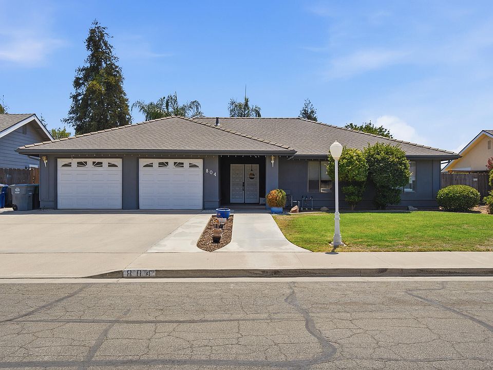1st image of 804 Woods Place