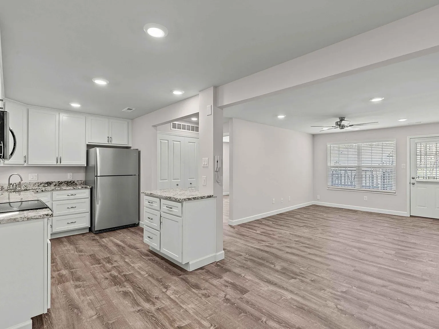 Sherman Square Apartments — Photo 2