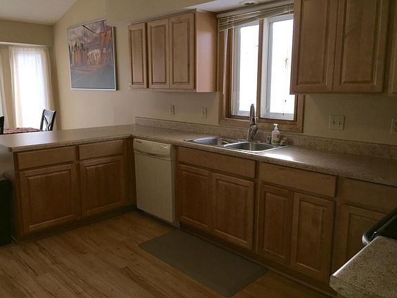 Lots of newer cabinets