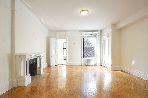 1st image of 124 E 72nd St APT 1R