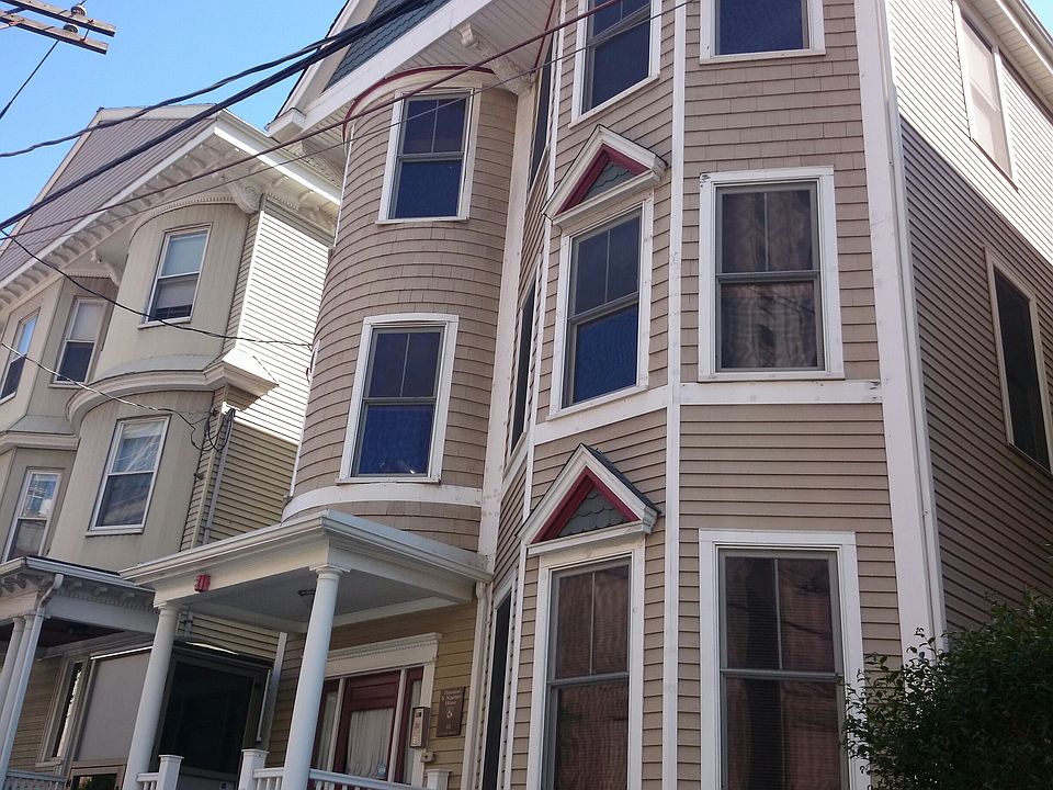 2nd image of 48 Francis St
