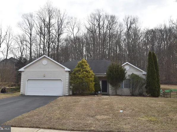 111 Miners Ln, Newark, DE 19713