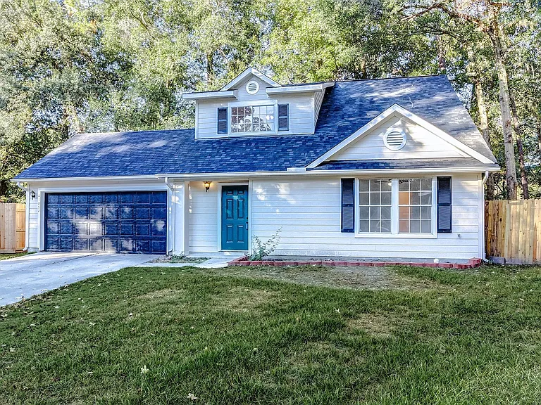 21892 Silver Oak Ct — Photo 1