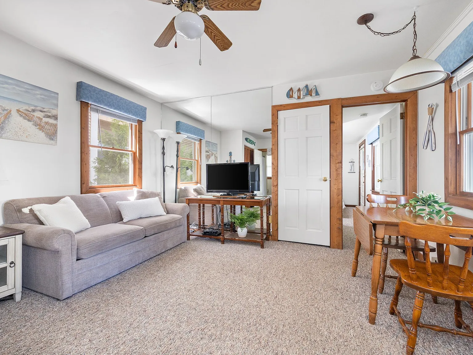 1 bed, 400 sqft, $1,275 — Photo 1
