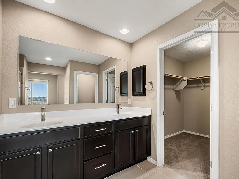 4650 Rail Runner Rd — Photo 17