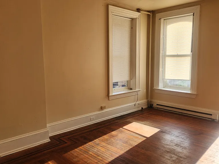 145 E Philadelphia St #2F — Photo 6