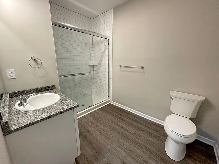 Orchard Grove Apartments — Photo 25