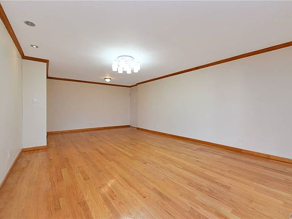 2nd image of 42-65 Kissena Blvd #111