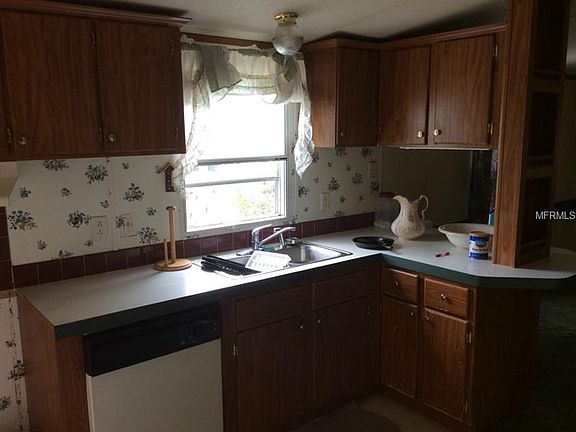 3rd image of 10000 Steven Dr