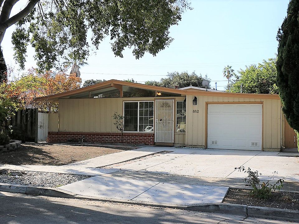 1st image of 882 Lakeknoll Dr