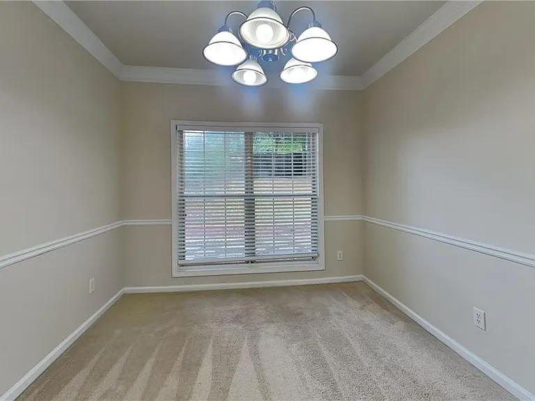 500 Cottonwood Close — Photo 7