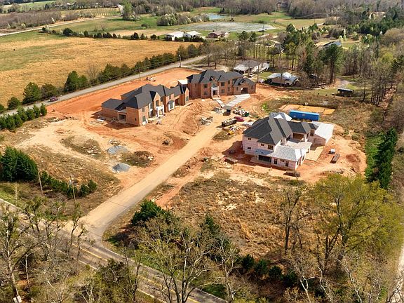 3rd image of 705 Prime Way