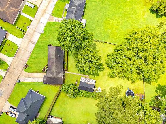 4th image of 104 Rosewood Dr