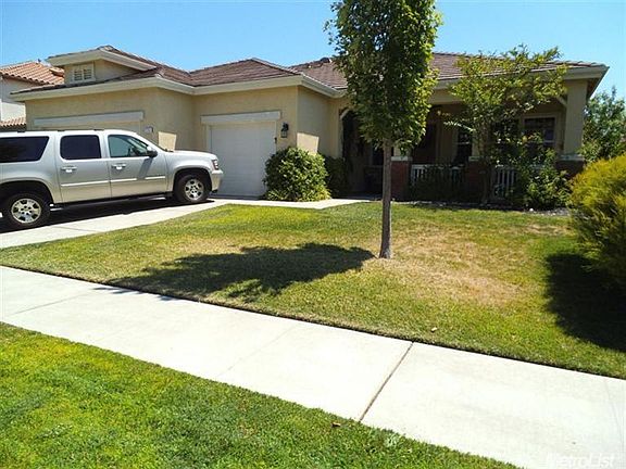 3rd image of 2753 Mojave Dr