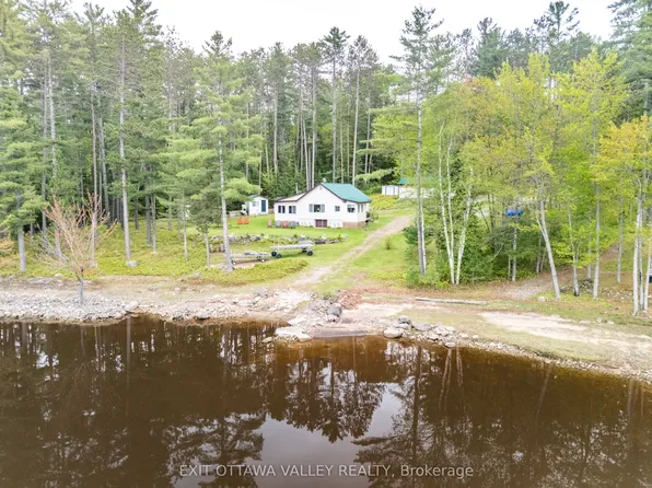 51 Myrlin Way, Laurentian Hills, ON K0J 1P0