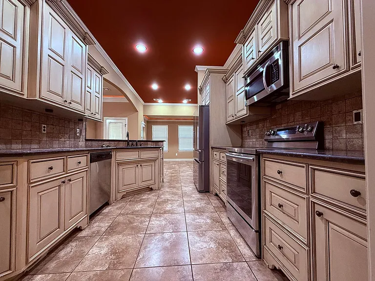 3006 SW Pine Valley Rd — Photo 4