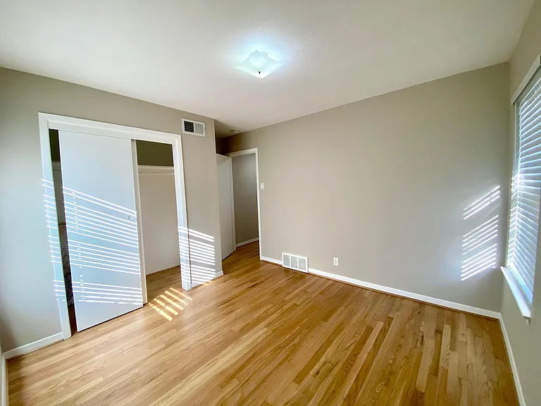 6554 Ascot Ln — Photo 11