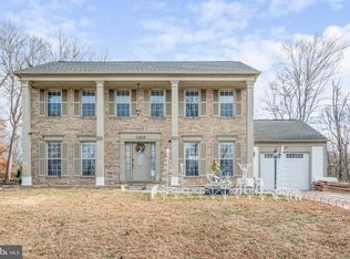 11979 Hedges Run Dr, Woodbridge, VA 22192