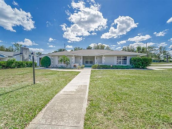 3rd image of 757 Wakulla Dr