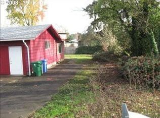 860 River Loop 1, Eugene, OR 97404