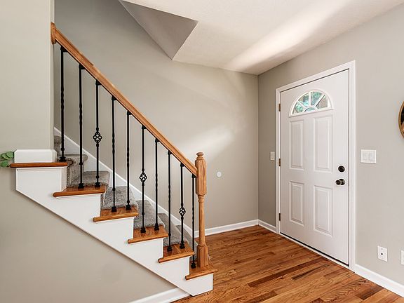 4th image of 1766 Willoway Cir S