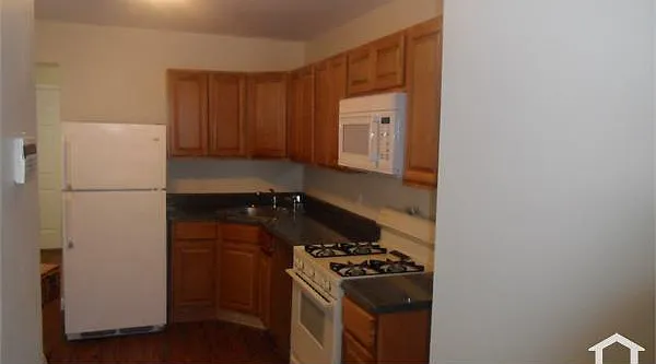 78 E Garfield St — Photo 4