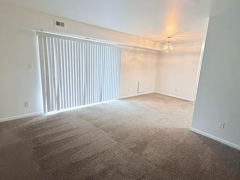 1022 Adams Ave #1D-11D — Photo 3