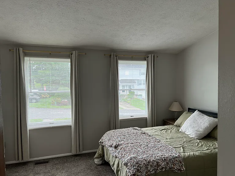 2517 Hawthorne Dr — Photo 16