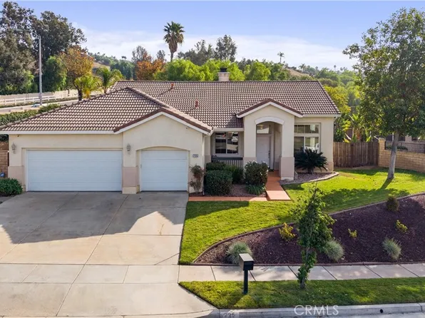 725 Via Blairo, Corona, CA 92879