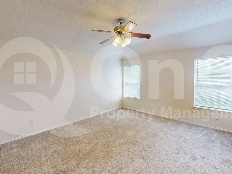 8001 Mourning Dove Dr — Photo 10